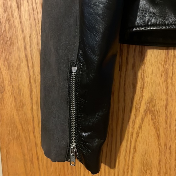 Cropped jacket - Picture 3 of 4